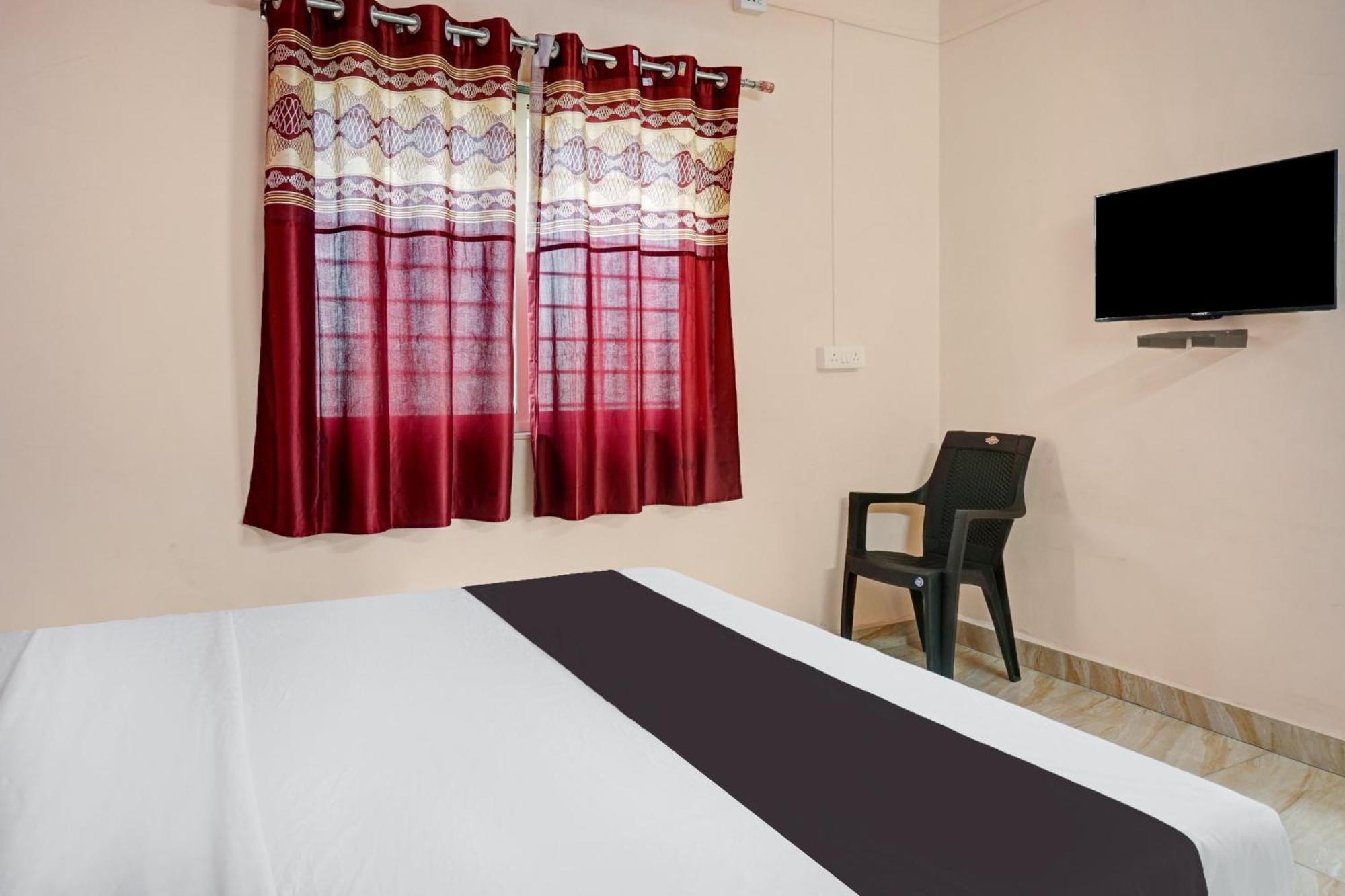Hotel O Sky 7 Lodge Pimpalwandi Екстериор снимка