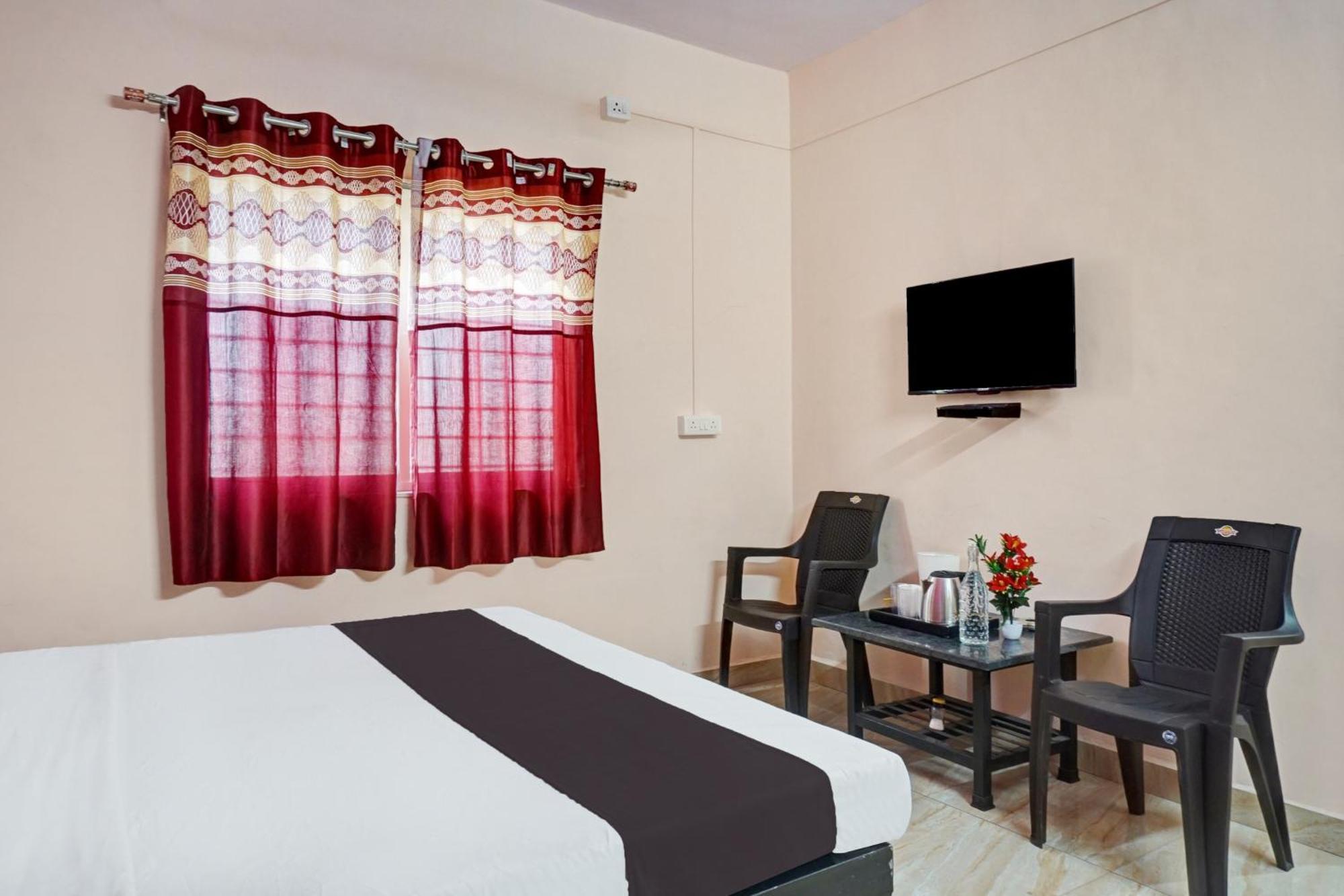 Hotel O Sky 7 Lodge Pimpalwandi Екстериор снимка
