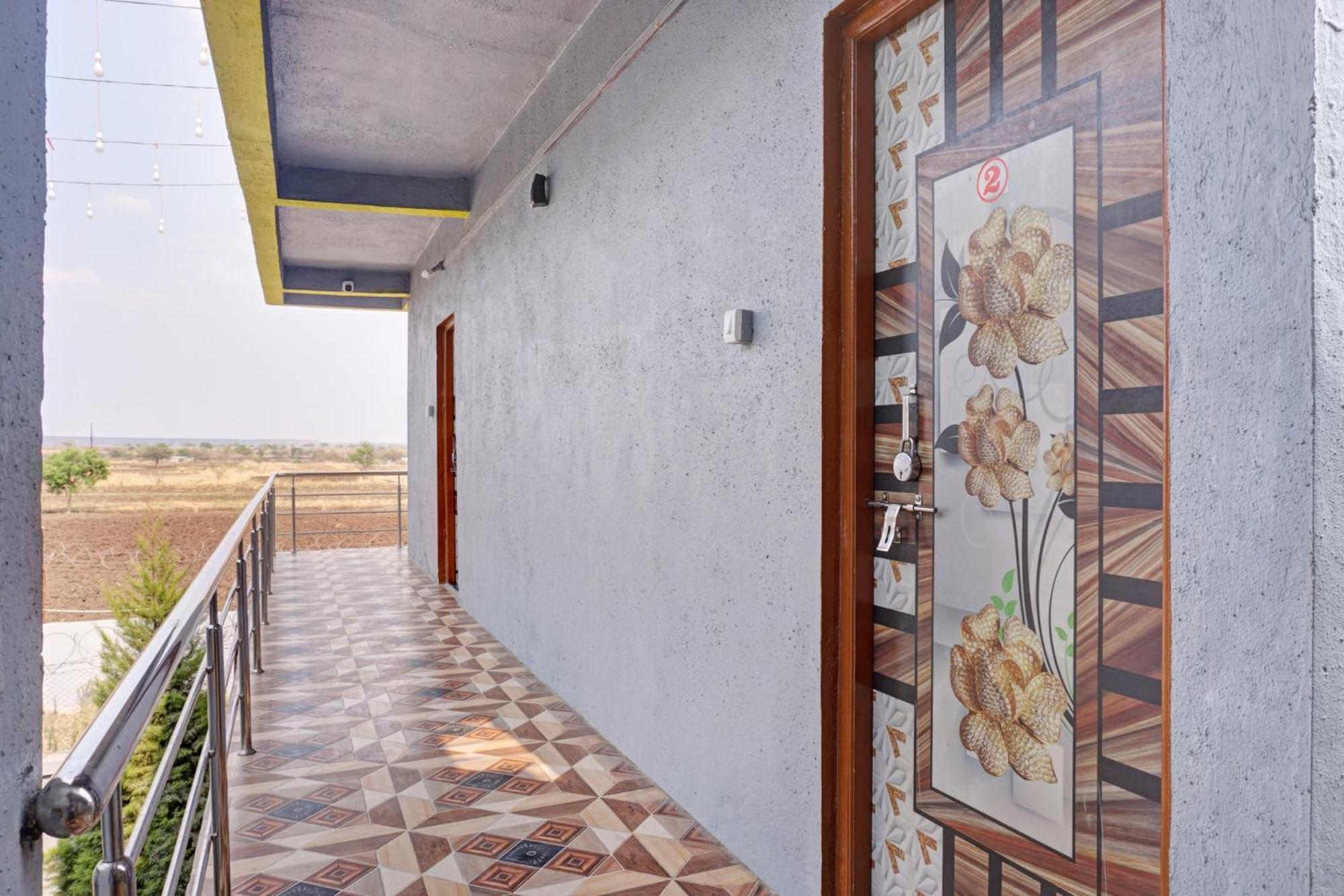 Hotel O Sky 7 Lodge Pimpalwandi Екстериор снимка